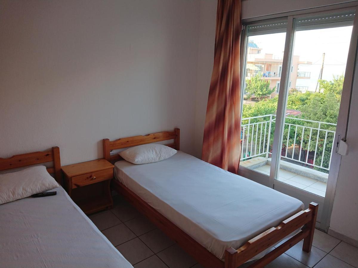 House Papus Apartment Сарти Екстериор снимка